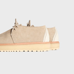 8th St by Ronnie Fieg for Clarks Originals Trek King - Sand Suede