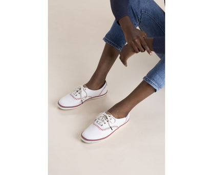 Champion Pennant Leather Off White