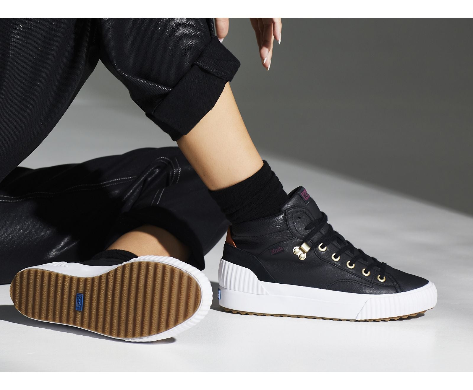 Demi Mid TRX Leather Black