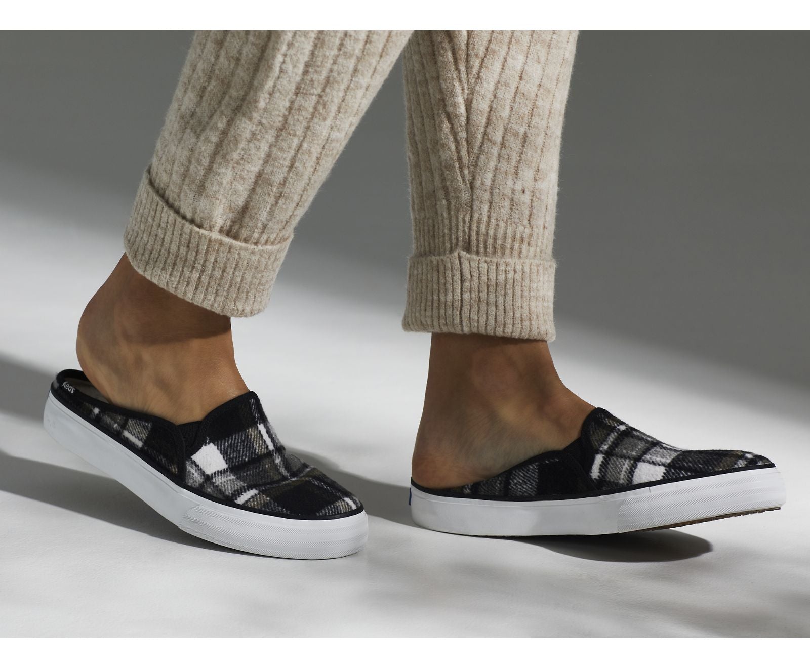 Double Decker Mule Plaid Gray