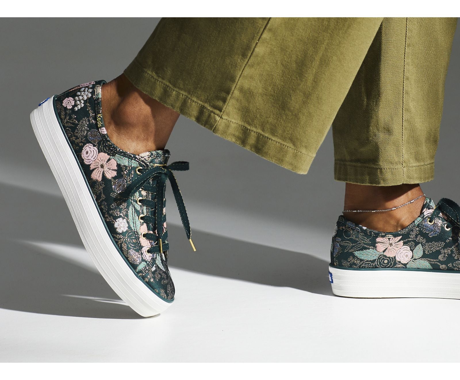 x Rifle Paper Co. Triple Kick Colette Jacquard Green/Multi