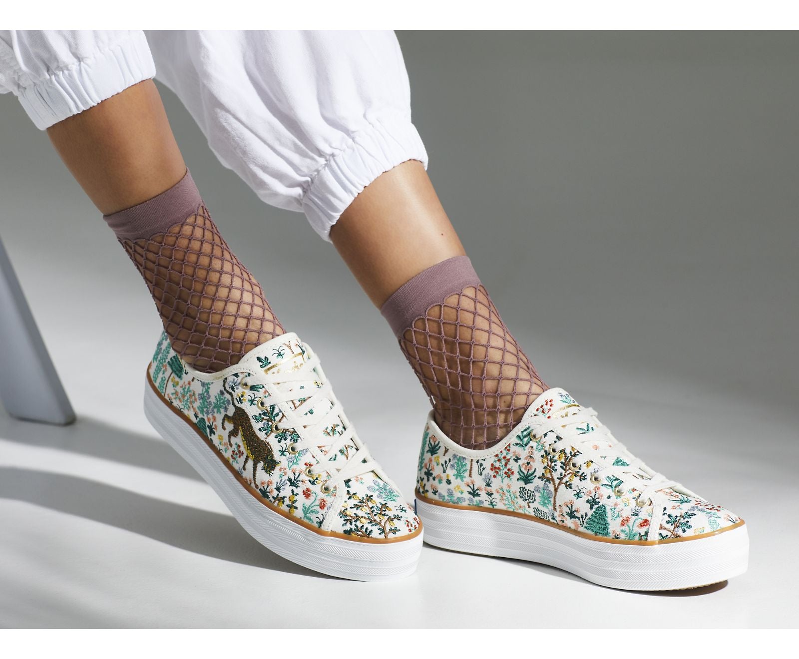 x Rifle Paper Co. Triple Kick Menagerie Embroidered Cream/Multi